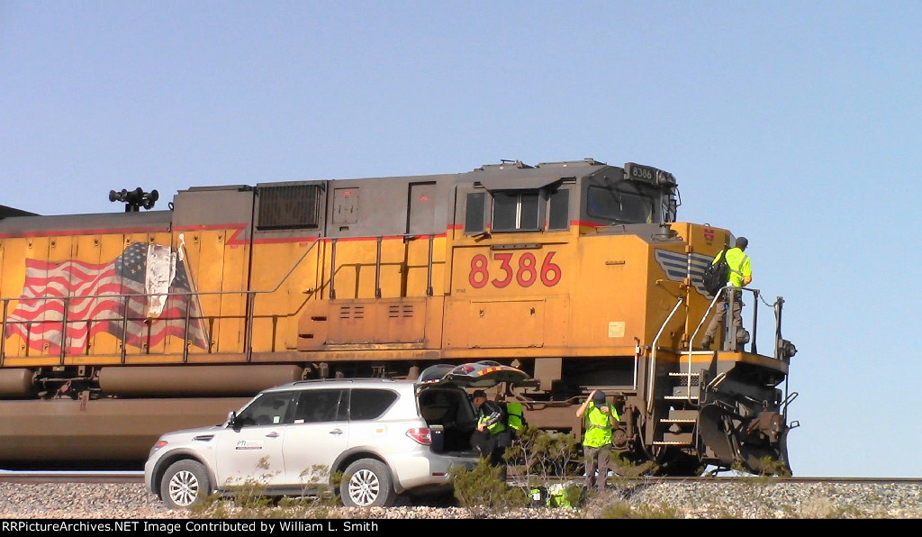 Crew change at Erie NV -1